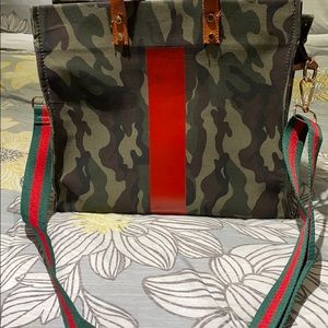 Camouflage tote/crossbody